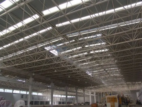 武穴网架工程施工中需要注意哪些事项？